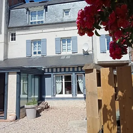 La Belle Aventure Guest house 3*